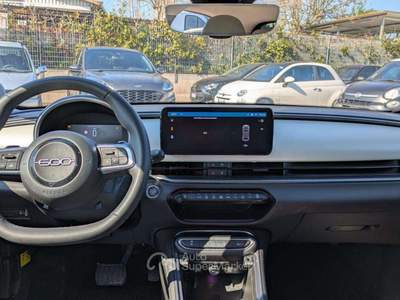 Fiat 600 LA PRIMA II Hybrid 110cv SEDILI MASS. CAMERA POST. Verde usata Roma