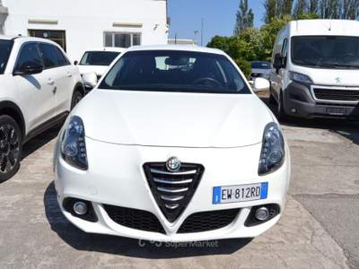 Alfa Romeo Giulietta 1.4 Turbo 120 CV GPL Distinctive X NEOPATENTATI Bianco usata COMACCHIO