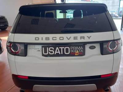 Land Rover Discovery Sport 2.0 TD4 150 CV SE Bianco usata Massarosa