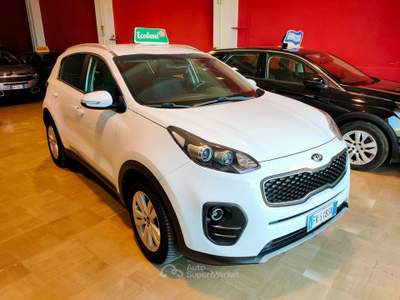 Kia Sportage AUTO MOLTO BELLA BELLA UNICO PROPRIETARIO Bianco usata Molfetta