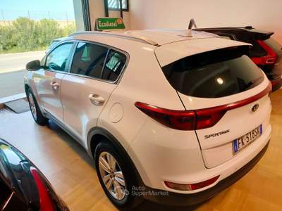 Kia Sportage AUTO MOLTO BELLA BELLA UNICO PROPRIETARIO Bianco usata Molfetta