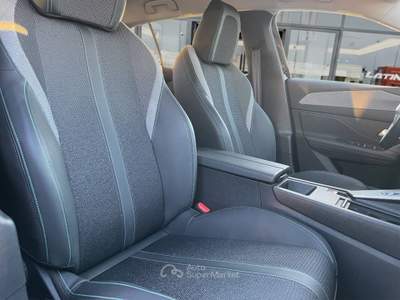 Peugeot 408 1.2 puretech Allure 145cv AUTOMATICA TELECAM 360 Nero usata Latina