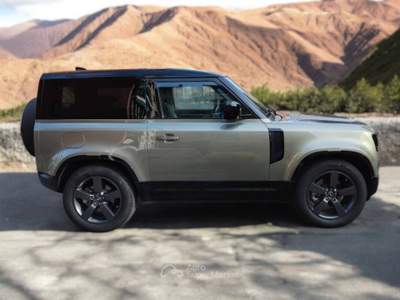 Land Rover Defender Defender 2023 90 3.0d  mhev X-Dynamic SE  200cv Verde usata Chivasso
