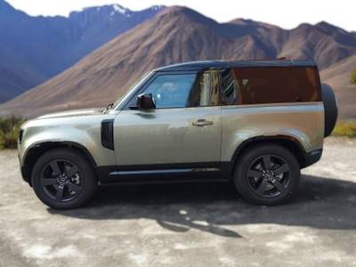 Land Rover Defender Defender 2023 90 3.0d  mhev X-Dynamic SE  200cv Verde usata Chivasso