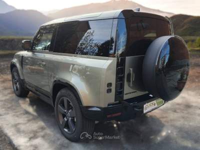 Land Rover Defender Defender 2023 90 3.0d  mhev X-Dynamic SE  200cv Verde usata Chivasso