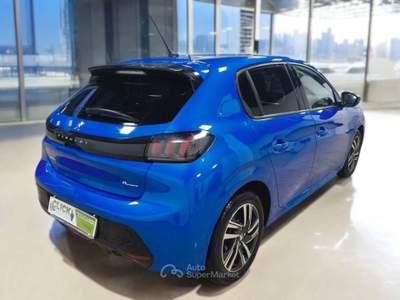 Peugeot 208 208 II 2021 1.2 puretech Allure s&s 100cv my20 Blu/Azzurro usata Chivasso
