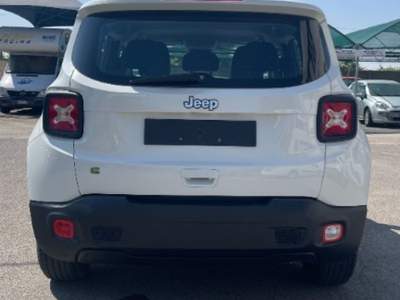 Jeep Renegade 1.5 Turbo T4 MHEV Limited Bianco usata Novara