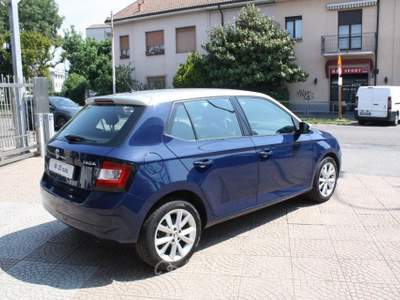 Skoda Fabia 1.4 TDI 75 CV Twin Color Design Edition Argento Blu/Azzurro usata Nova Milanese