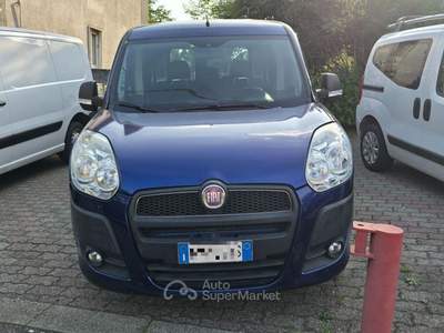 Fiat Doblò Doblò 1.6 MJT 16V 90CV Dualogic Active Blu/Azzurro usata Castiglione Olona