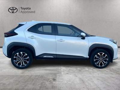 Toyota Yaris Cross 1.5 Hybrid 5p. E-CVT AWD-i Trend Bianco usata Caresanablot