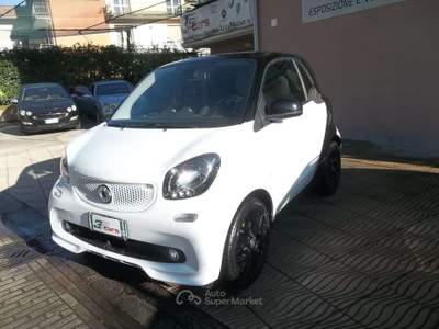 Smart ForTwo PREZZOVERO1.0 Passion 71cv twinamic my18 Bianco usata Rogno
