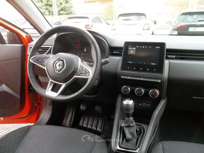 Renault Clio PREZZOVERO1.0 sce Intens 65cv my21 Arancione usata Rogno
