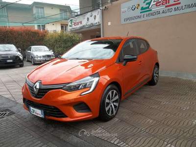 Renault Clio PREZZOVERO1.0 sce Intens 65cv my21 Arancione usata Rogno