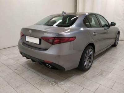 Alfa Romeo Giulia 2.2 Turbodiesel 210 CV AT8 AWD Q4 VELOCE Grigio usata Fossano