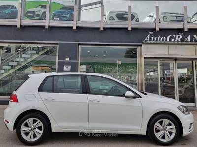 Volkswagen Golf 1.6 TDI 115CV 5p. Trendline B.Motion Technology Bianco usata Trentola Ducenta