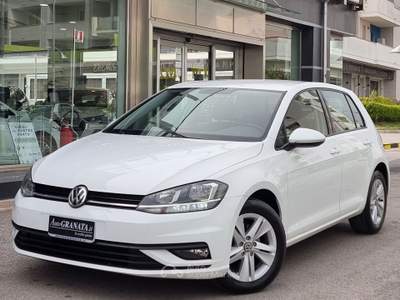 Volkswagen Golf 1.6 TDI 115CV 5p. Trendline B.Motion Technology Bianco usata Trentola Ducenta