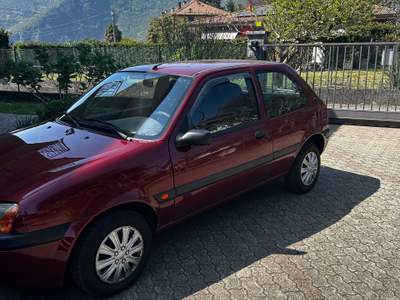 Ford Fiesta Presa un anno fa e tenuta in box, 2 proprietari Rosso usata Arcisate
