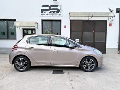 Peugeot 208 208 1.2 82cv Allure - Uniproprietario Argento usata Seregno