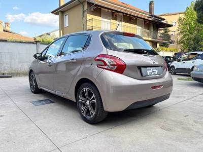 Peugeot 208 208 1.2 82cv Allure - Uniproprietario Argento usata Seregno