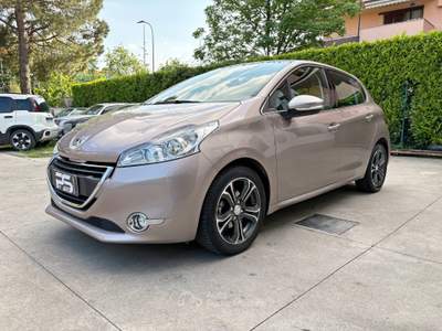 Peugeot 208 208 1.2 82cv Allure - Uniproprietario Argento usata Seregno