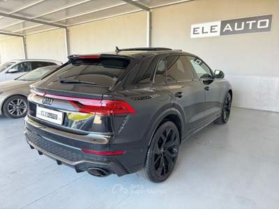 Audi Q8 TFSI V8 quattro tiptr. Tetto - Carbo - 23'' - IVA Nero usata Sedriano