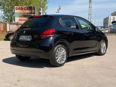 Peugeot 208 PEUGEOT 208 HDI PREZZO VERO Nero usata Aprilia