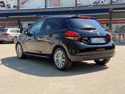 Peugeot 208 PEUGEOT 208 HDI PREZZO VERO Nero usata Aprilia