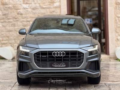 Audi Q8 286 CV QUATTRO S LINE EDITION TETTO MATRIX LED Grigio usata Santeramo in Colle