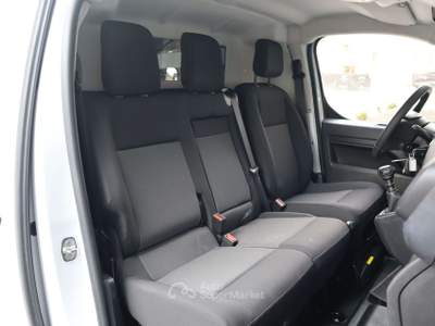 Opel Vivaro Vivaro 1.5 CDTI 120 CV L2 Medio 3 POSTI 18.850+IVA Bianco usata Varna