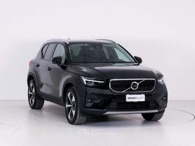 Volvo XC40 B3 163CV AUT CORE + PELLE + 19" Nero usata Bassano del Grappa