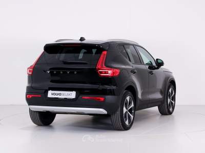 Volvo XC40 B3 163CV AUT CORE + PELLE + 19" Nero usata Bassano del Grappa