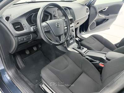 Volvo V40 T2 BZ 122 CV MANUALE Blu/Azzurro usata Bassano del Grappa