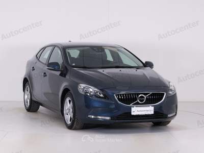 Volvo V40 T2 BZ 122 CV MANUALE Blu/Azzurro usata Bassano del Grappa