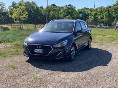 Hyundai i30 1.6 CRDi 115cv Business Blu/Azzurro usata Chiusi