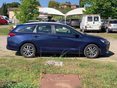 Hyundai i30 1.6 CRDi 115cv Business Blu/Azzurro usata Chiusi
