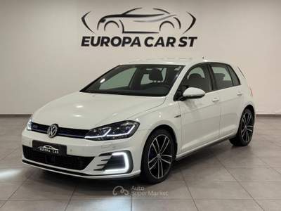 Volkswagen Golf Golf GTE 1.4 TSI DSG 5p. Plug-In-Hybrid Bianco usata Caresanablot Volkswagen Golf Golf GTE 1.4 TSI DSG 5p. Plug-In-Hybrid Bianco usata Caresanablot