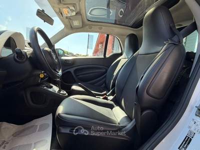 Smart ForTwo PELLE NAVI TETTO RATA MENSILE 199,00 EURO 70 1.0 52kW passion Bianco usata Roma