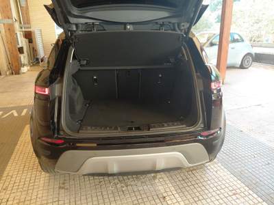 Land Rover Range Rover Evoque II 2019 2.0d i4 mhev R-Dynamic S awd 150cv auto Nero usata Roma