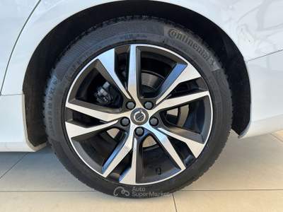 Volvo V60 B4 autom. PLUS Dark - AUTOCARRO !!! Bianco usata Forlì