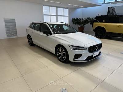 Volvo V60 B4 autom. PLUS Dark - AUTOCARRO !!! Bianco usata Forlì