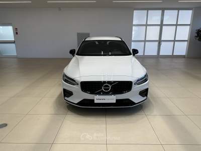 Volvo V60 B4 autom. PLUS Dark - AUTOCARRO !!! Bianco usata Forlì