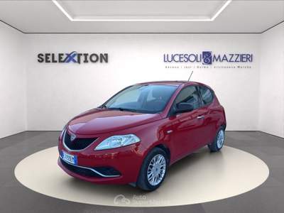 Lancia Ypsilon  - ypsilon 1.2 69 cv 5 porte silver Rosso usata Ancona