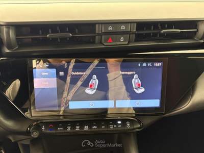 Alfa Romeo Junior  1.2 ibrida speciale 145cv edct6 Bianco usata Settimo Torinese