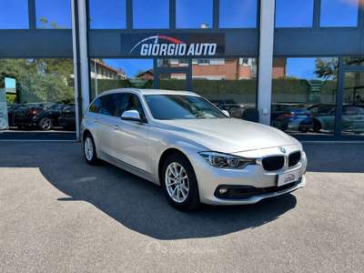 BMW Serie 3 325tds d Touring Business Advantage auto Argento usata Chieri