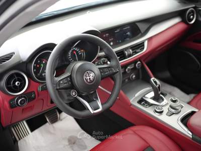 Alfa Romeo Stelvio 2.2 Turbodiesel 190 CV AT8 Q4 Business Grigio usata Pozzuoli