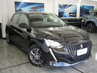 Peugeot 208 BlueHDi 100 Stop&amp;Start 5 porte Allure Nero usata Pozzuoli