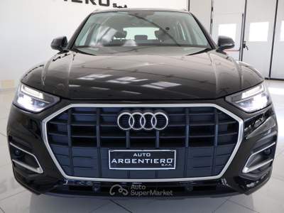 Audi Q5 30 2.0 tdi mhev Business Design 136cv s-tronic Nero usata Ceglie Messapica