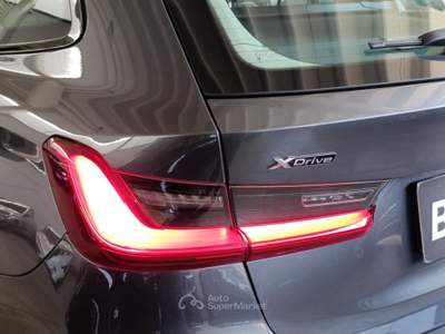 BMW Serie 3 325tds d Touring mhev 48V xdrive Sport auto Grigio usata Verona