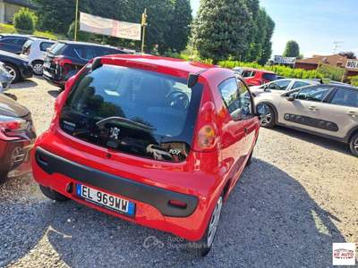Peugeot 107  1.0 68 CV 3p. Active Rosso usata Borgo Ticino