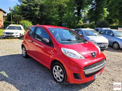 Peugeot 107  1.0 68 CV 3p. Active Rosso usata Borgo Ticino